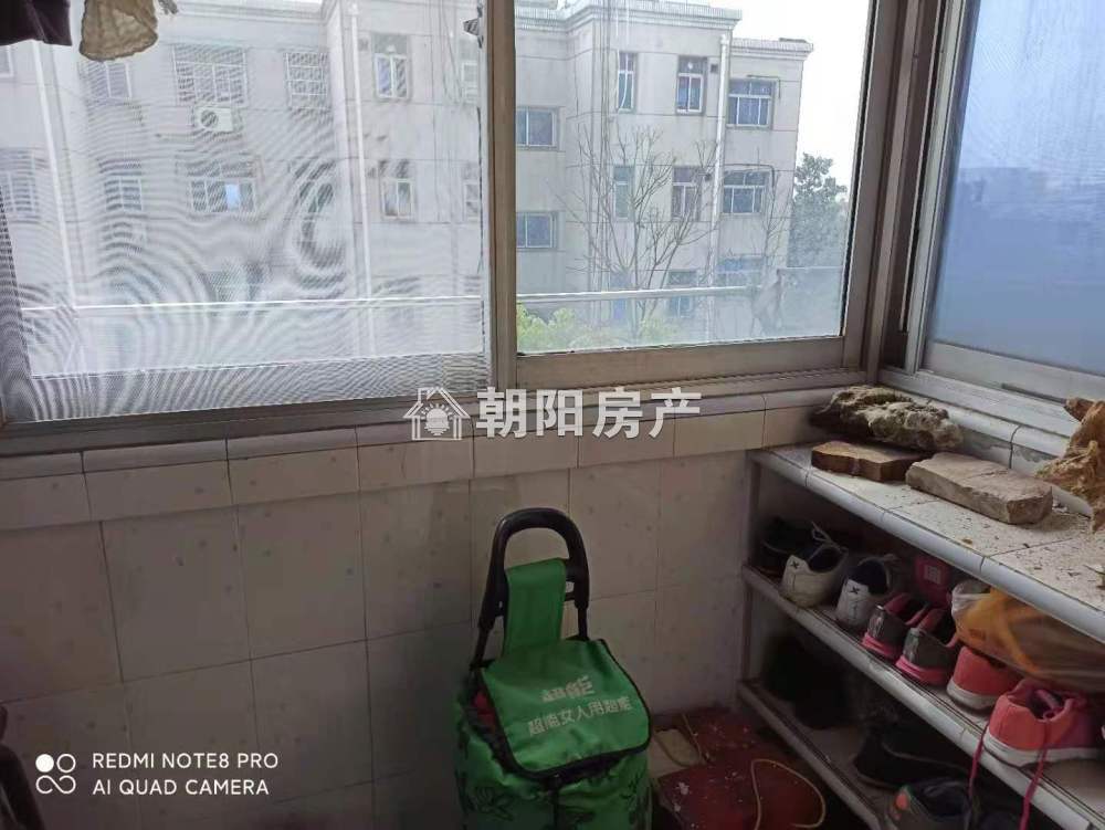 靠山村 70平 南向两室一厅 简装 学区房 交通便利