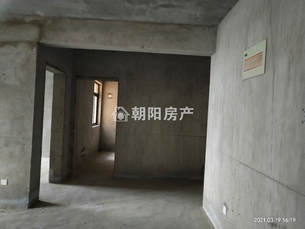 兰亭苑 110平 南向三室二厅 学区房 交通便利 采光好