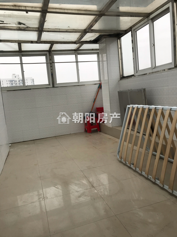 奥林花园 119平 三室二厅二卫 精装朝南 免税交通便利