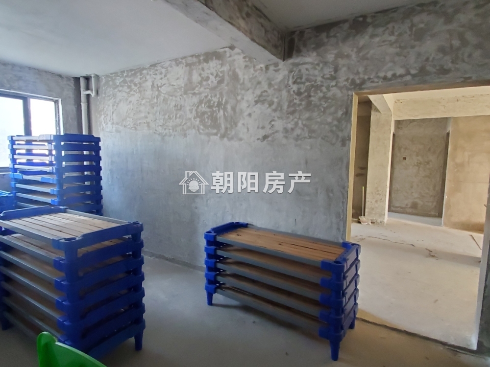 金地月伴湾四区 107平 南向三室二厅 满两年 随时看房