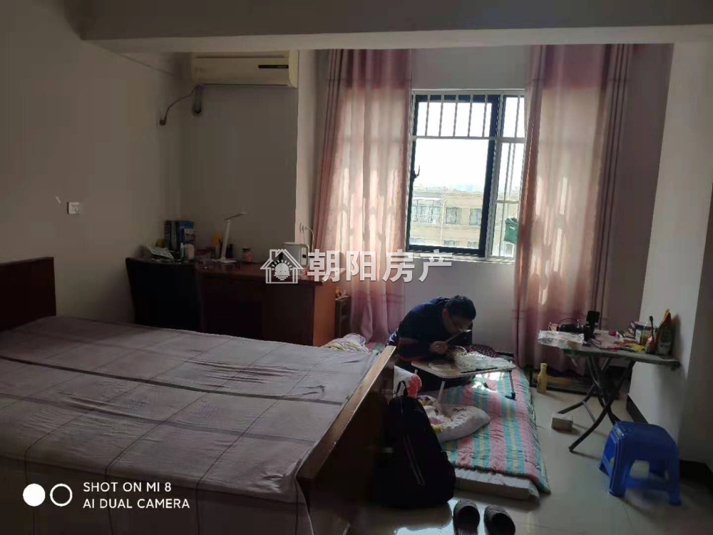 西湖春天精装公寓一室一厅出售!
