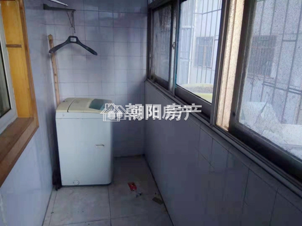 正发小区 73平 全南向两室一厅 学区房 交通便利 配套齐全