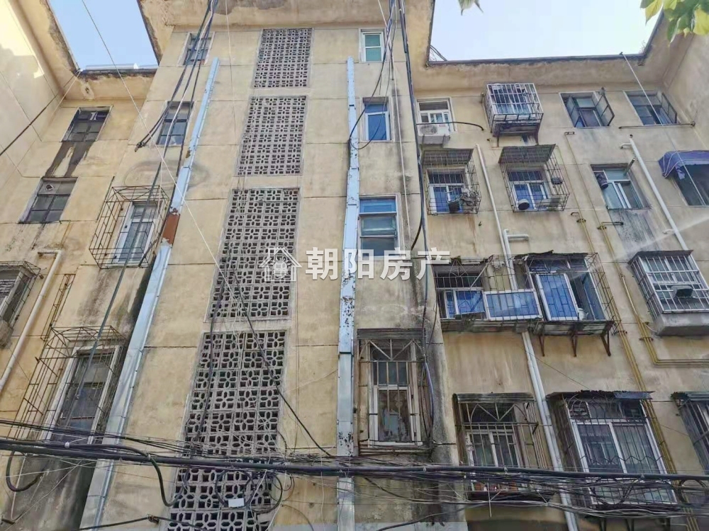 城建小区 53平 朝南两室两厅 满两年 交通便利随时看房