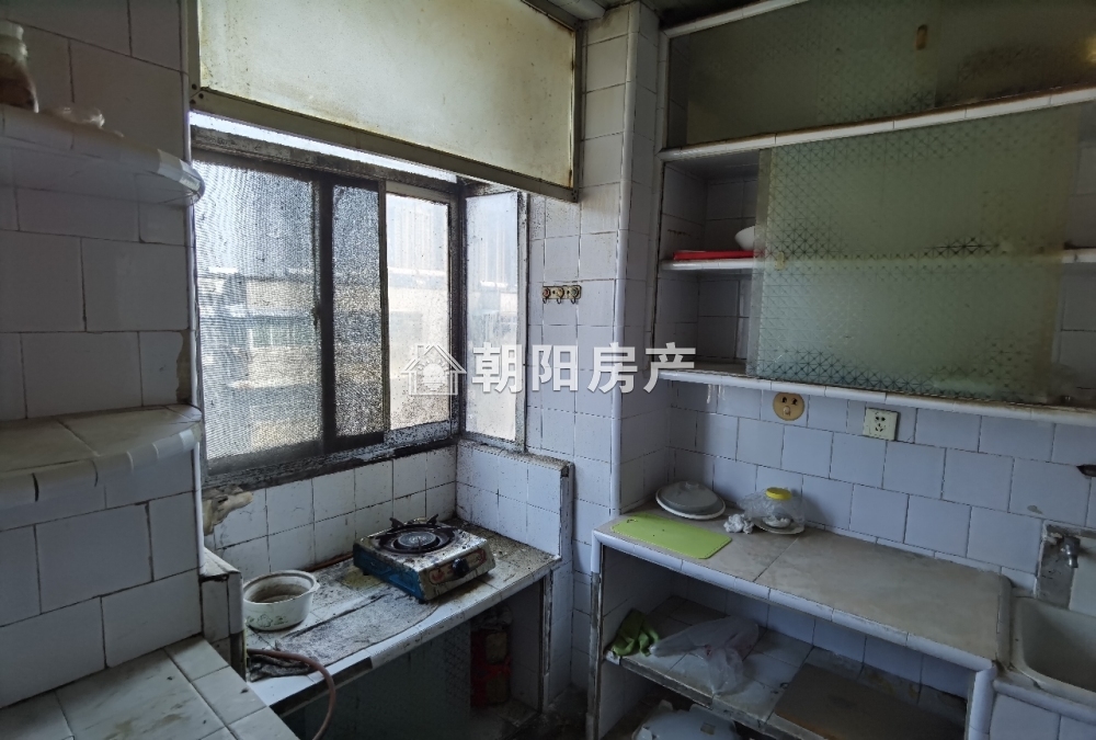 印机厂家属楼 71平 南向两室一厅 满两年 采光好 随时看房