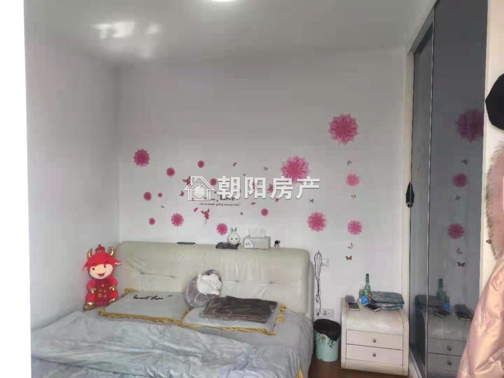 钟郢小区 72平 三室一厅 精装 采光好 交通便利