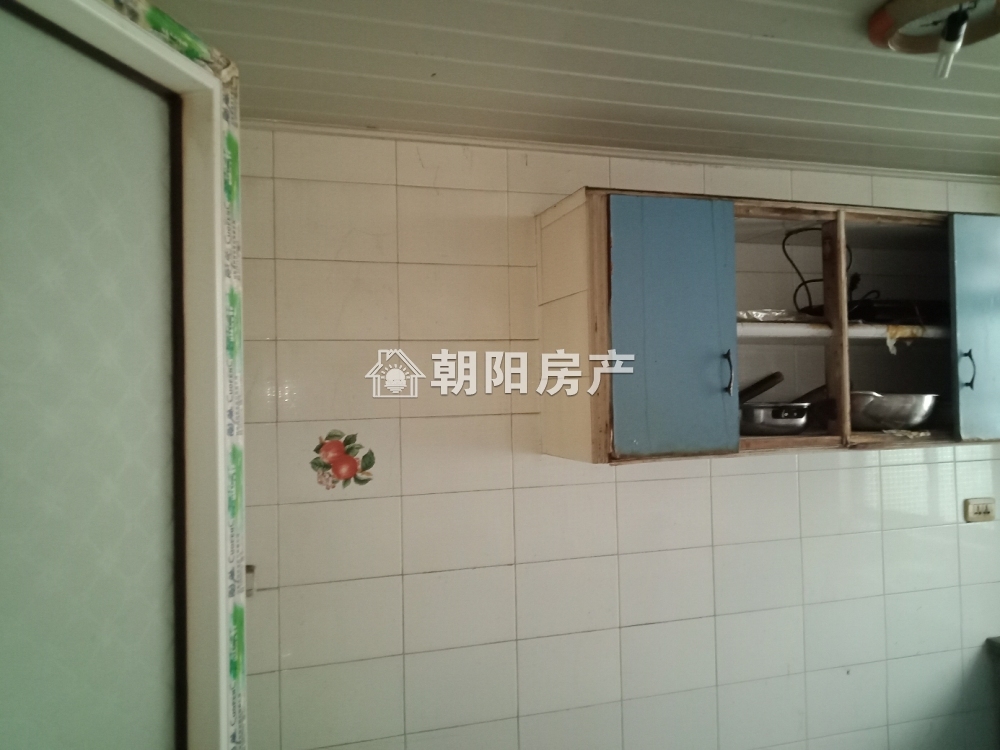 潘集区卫生院综合楼两室两厅简装交通便利