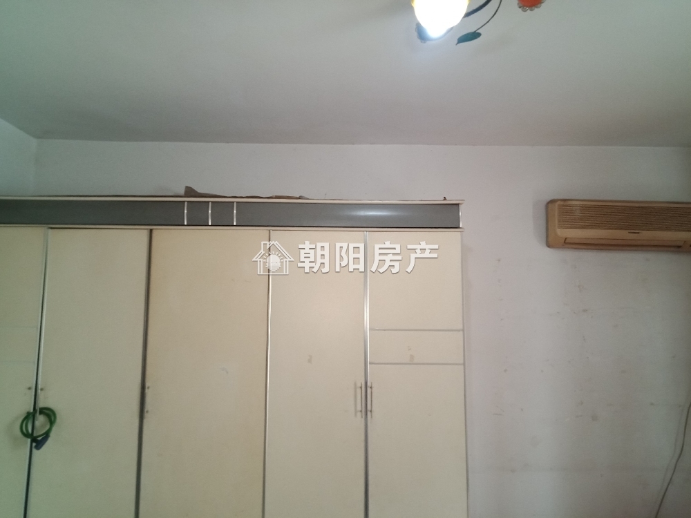潘集区卫生院综合楼两室两厅简装交通便利