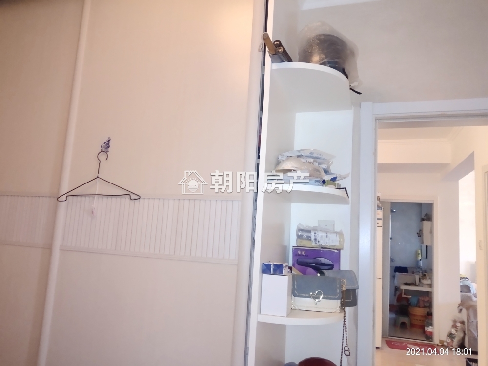西湖春天 84平 南向精装两室 满两年 学区房 交通便利