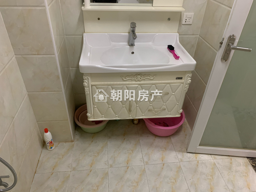 龙湖中心 39平 南向精装一室一厅 满五唯一免税