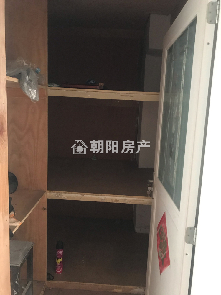 东苑小区西区 131平 三室二厅 南向采光好 满两年学区房