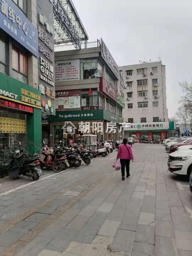 圣地数码广场 20平 紧邻地铁商铺 优质地段人流密集