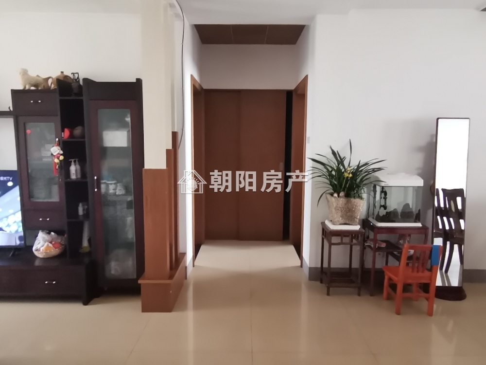 华声嘉苑 131平 南向三室二厅 满五唯一 精装随时看房