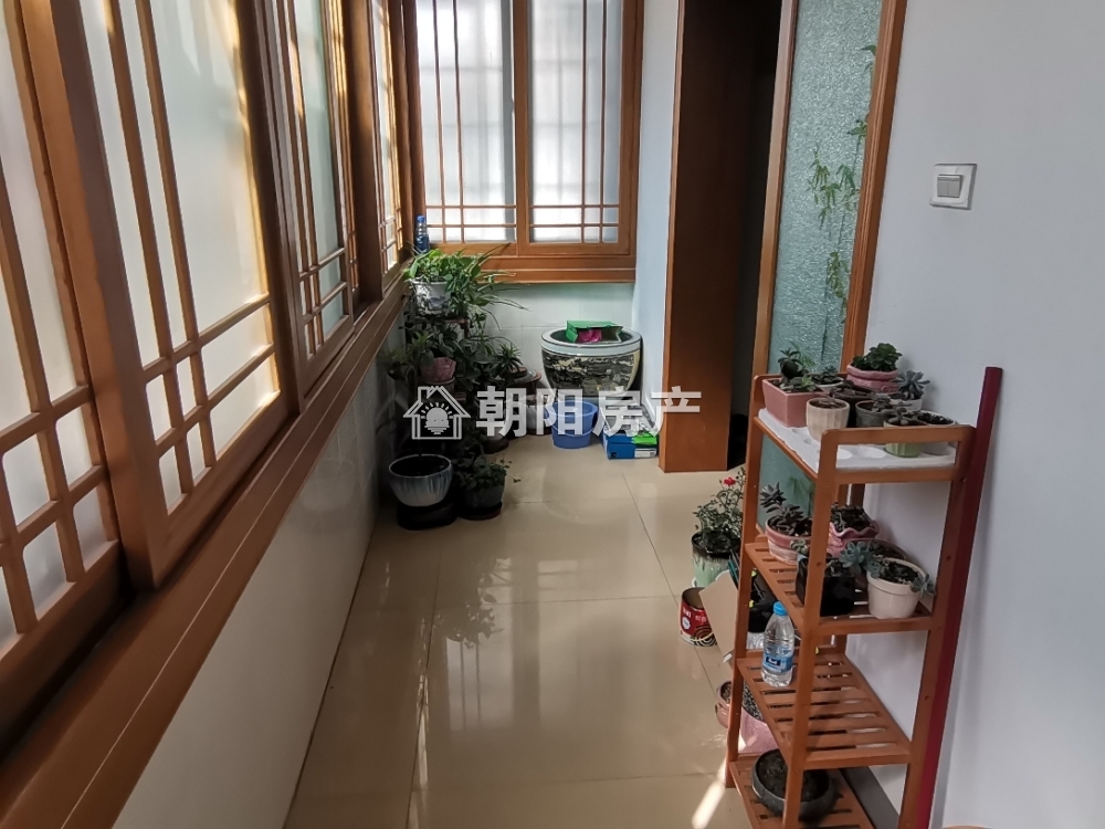 华声嘉苑 131平 南向三室二厅 满五唯一 精装随时看房