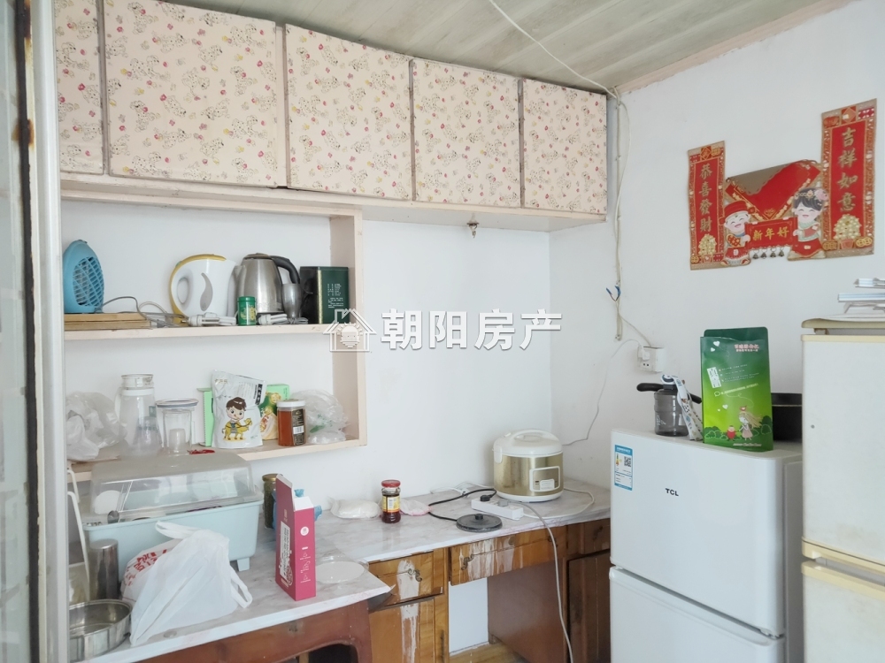 龙湖小区 63平 南向两室一厅 简装 满两年 学区房