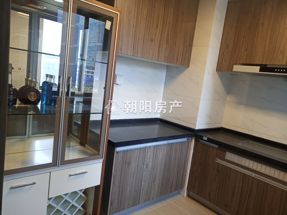 山南碧桂园 124平 朝南精装三室 5626元/平 配套齐全