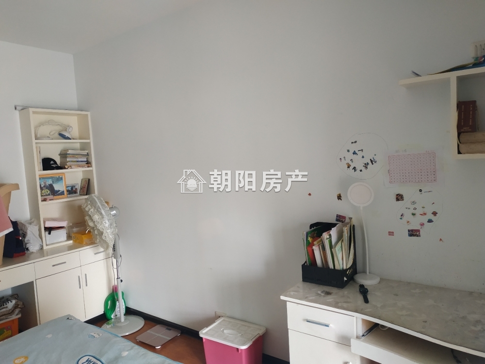 广场景苑 86平 南向两室一厅 精装免税学区房随时看房