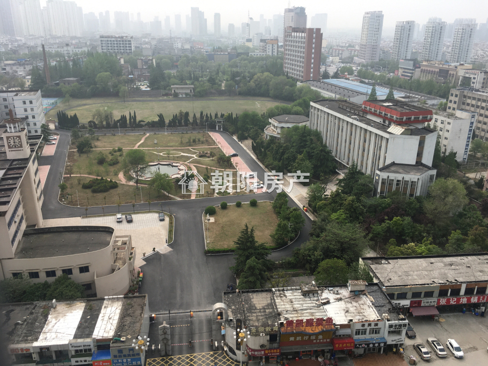龙湖中心 44平 西向精装一室 满两年 交通便利