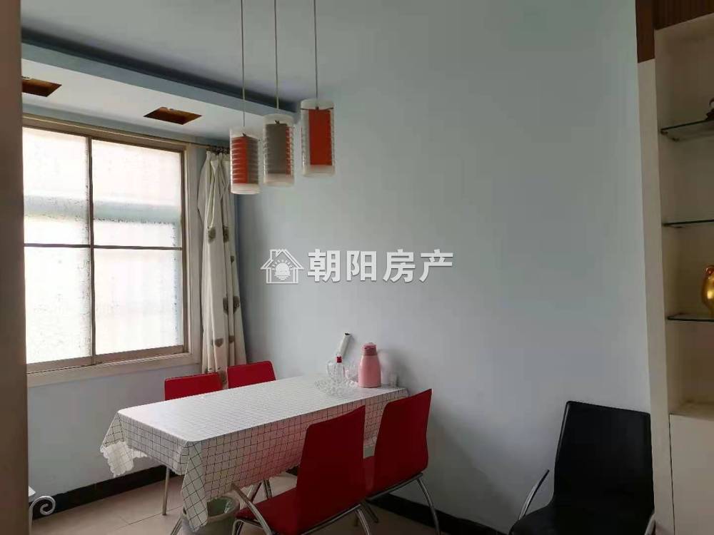 惠利商住楼 96平 南向两室两厅 交通便利 学区房 满两年