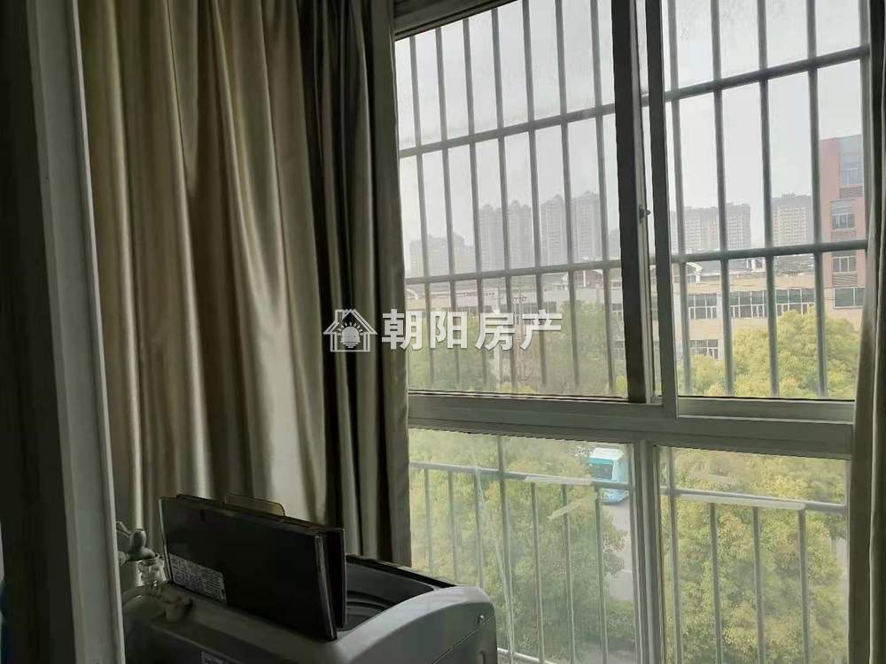 惠利商住楼 96平 南向两室两厅 交通便利 学区房 满两年