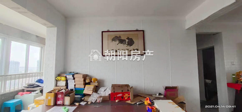 万茂华府 131平 南向三室二厅 交通便利 学区房 随时看房
