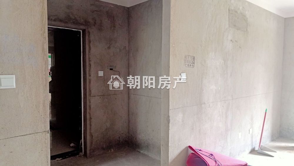 金地国际城二期阳光里 99平 南向三室 免税毛坯房 单价4331元/平