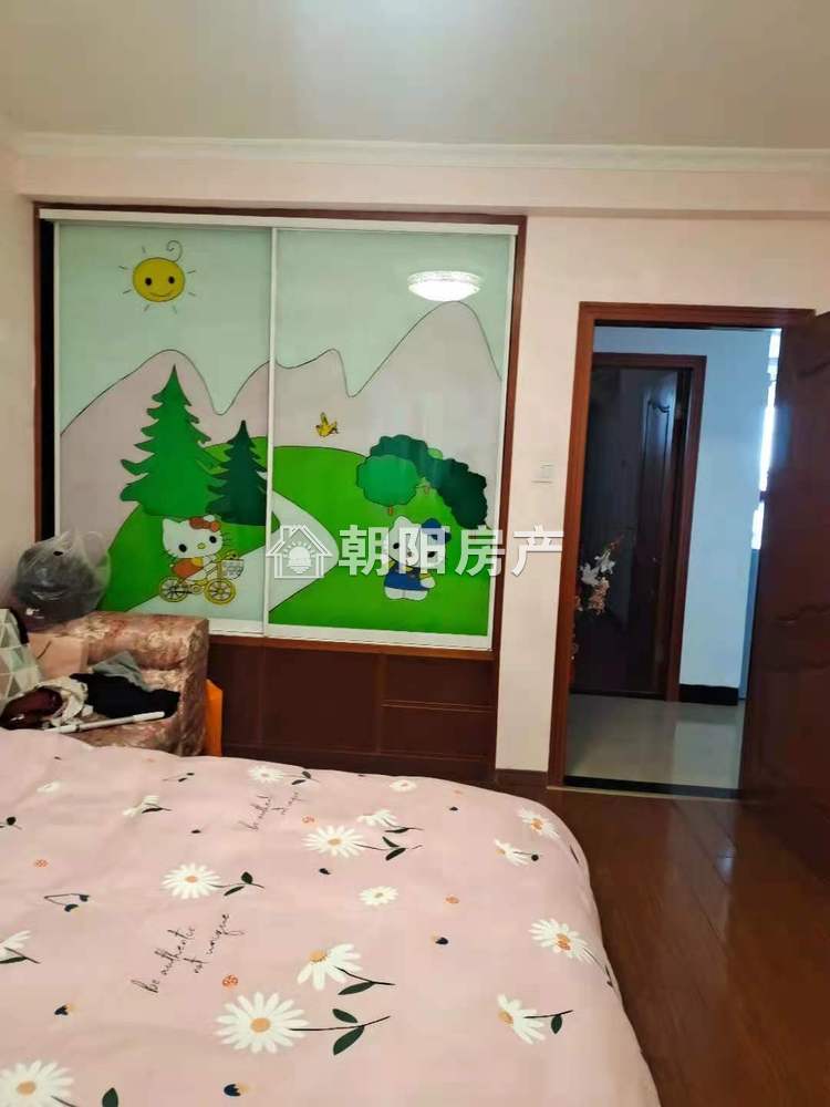 现代花园小区 150平 三室二厅二卫 精装好房 交通便利