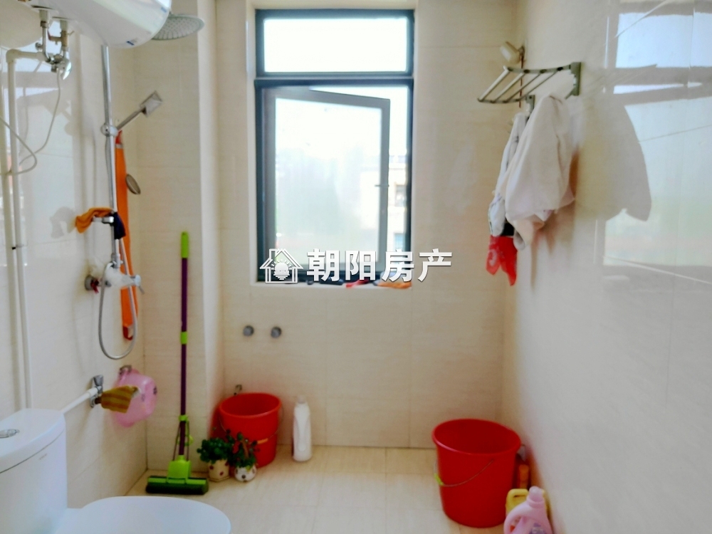 南山村C1区 148平 南向四室精装 满两年 学区房