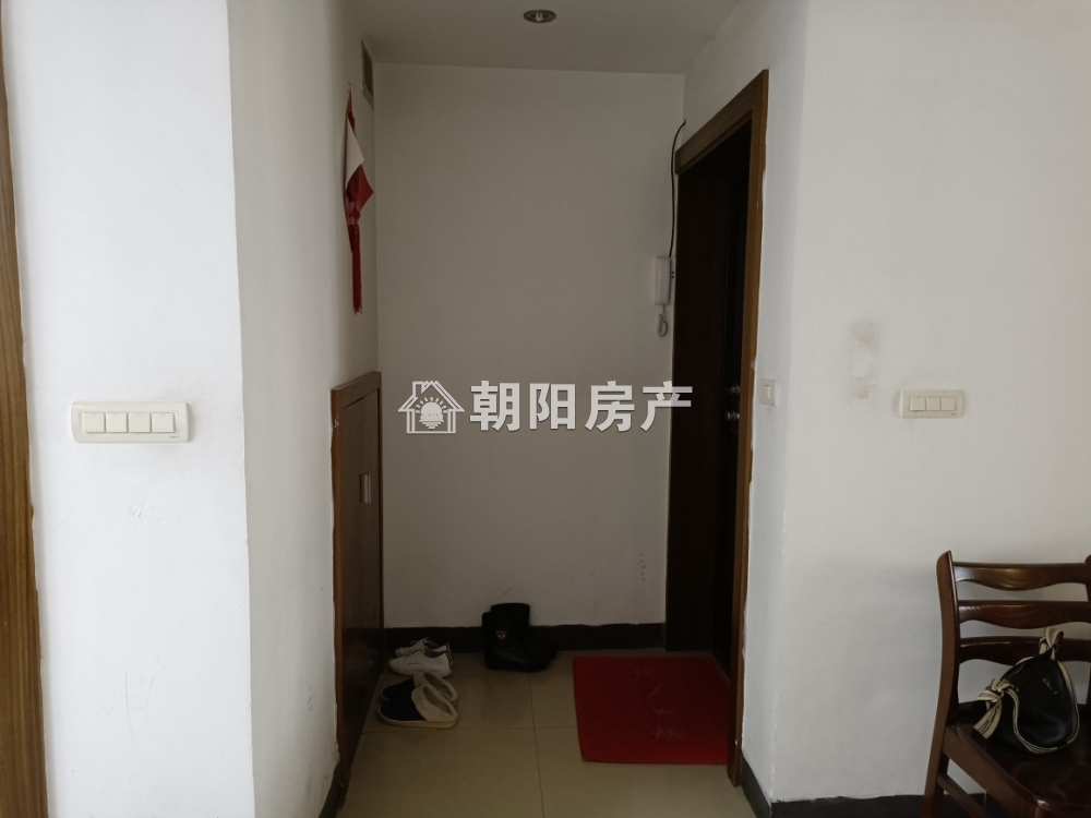 申欣苑3室2厅精装出售