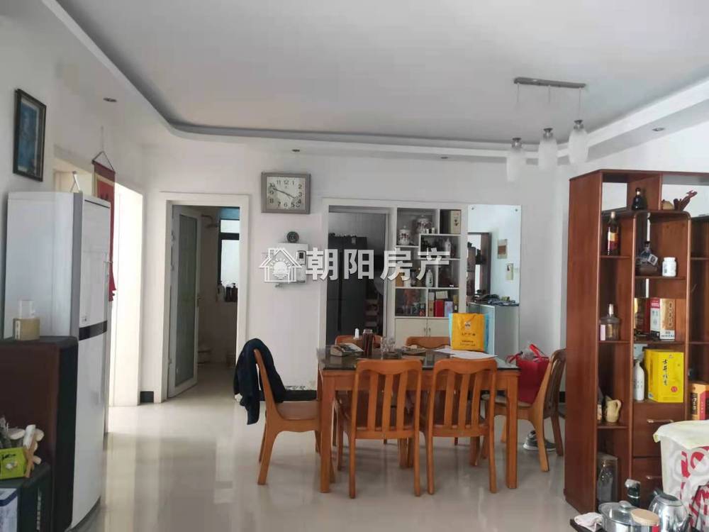 奥林花园 129平 南向三居 满两年 简装 交通便利