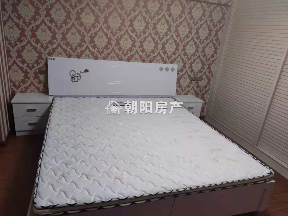 金地国际城A区 45平 复式两室两厅 精装 交通便利 采光好