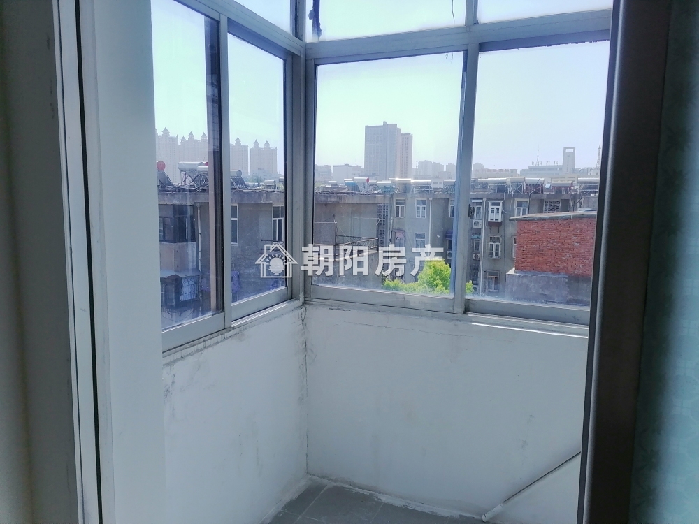 龙湖小区农行大院 73平 南向两室 满两年 单价3000出头