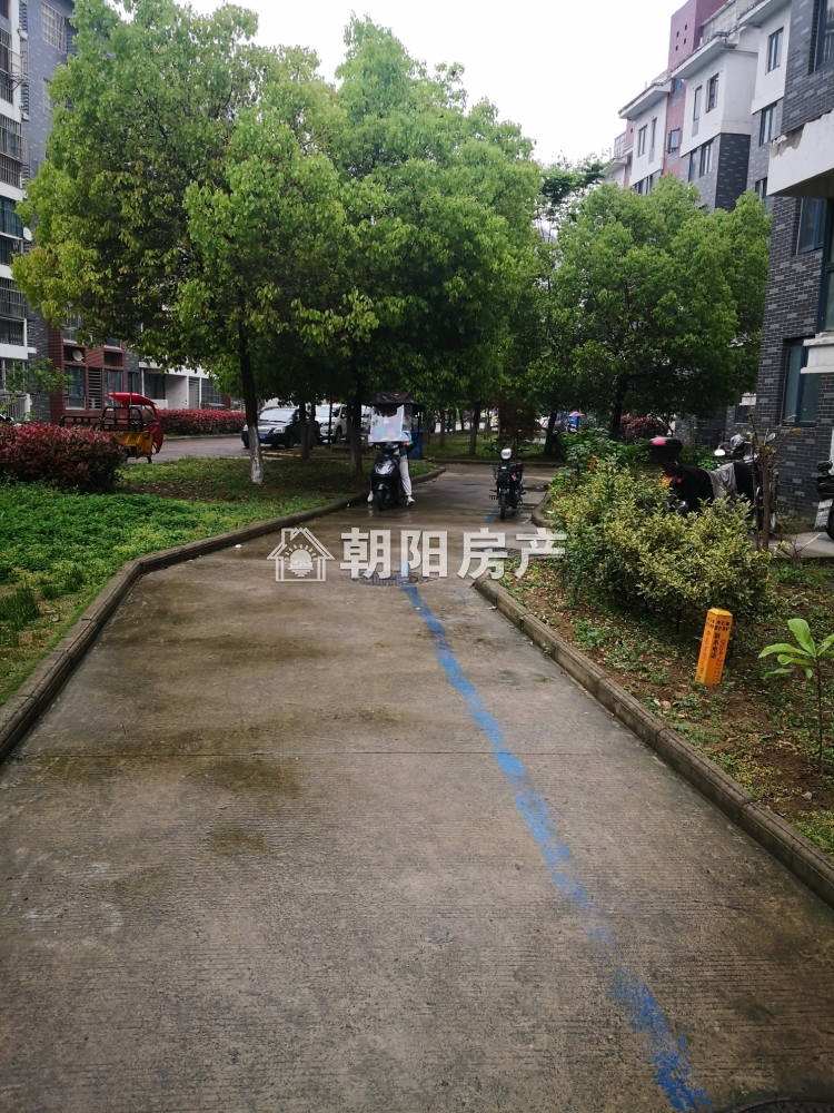 新袁庄A区 68平 南向两室一厅 满两年 单价1911元/平