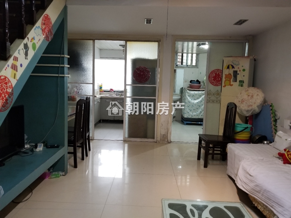 金色大地 45平 东向两室一厅 满两年 精装随时看房