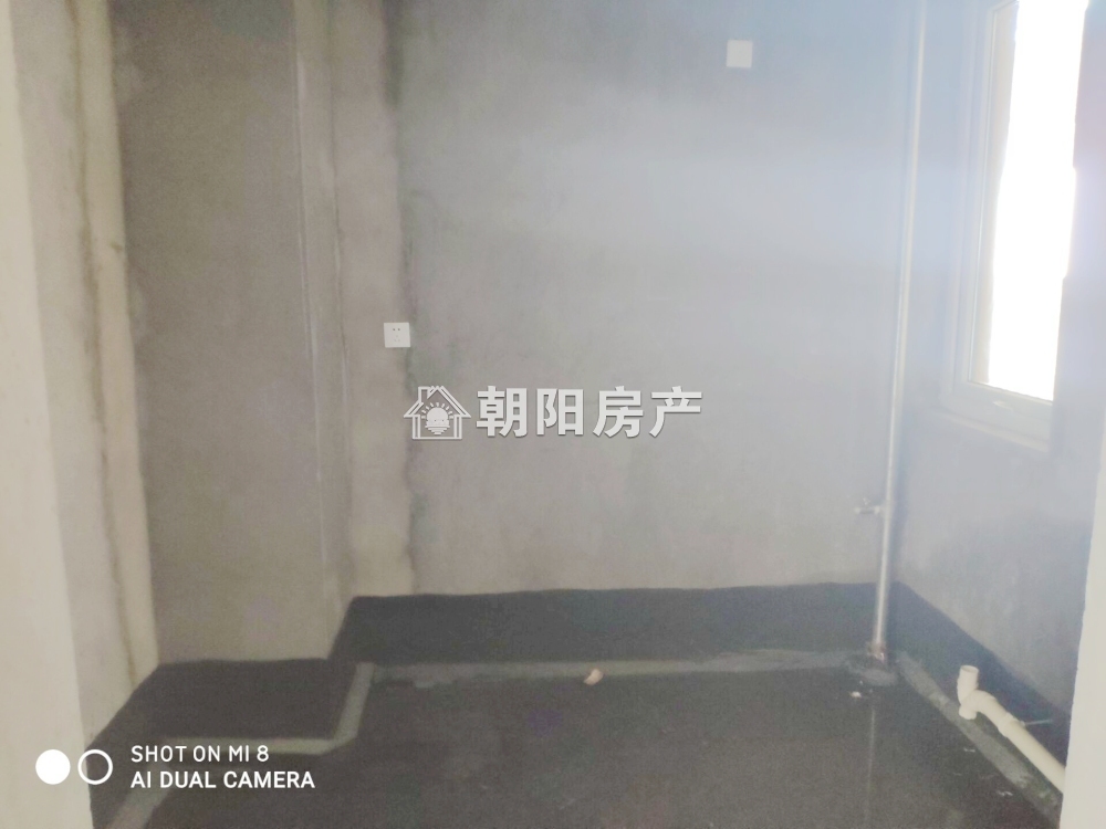 网云小镇一期 101平 南向三室二厅 学区房 交通便利 采光好