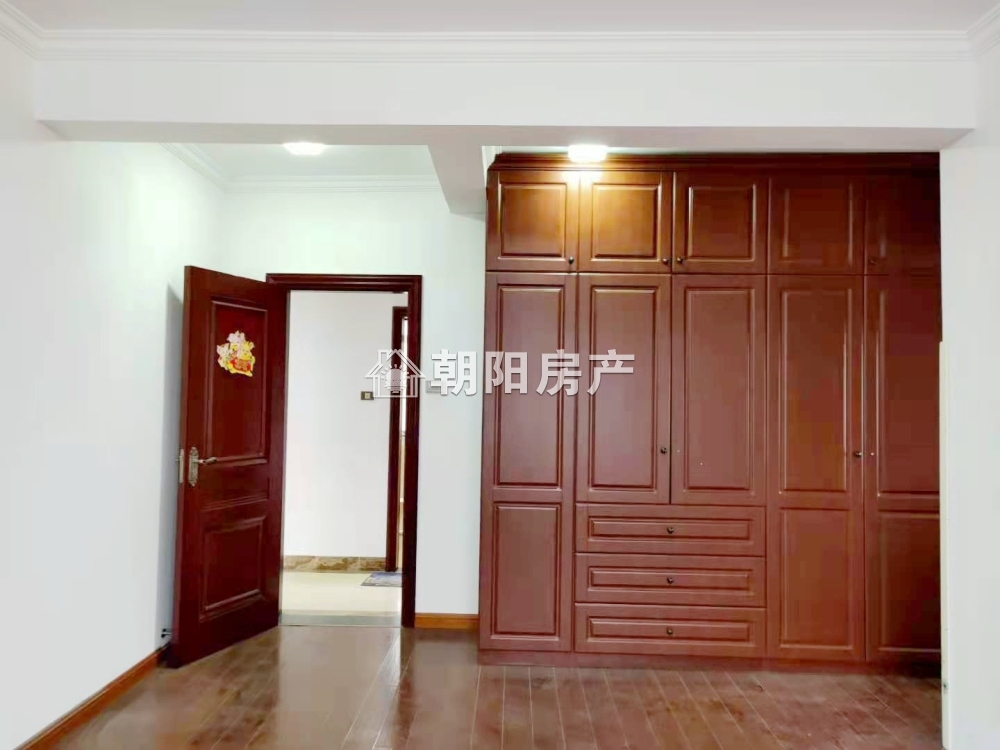 半山观邸 187平 五室二厅三阳台 满两年免税 精装学区房