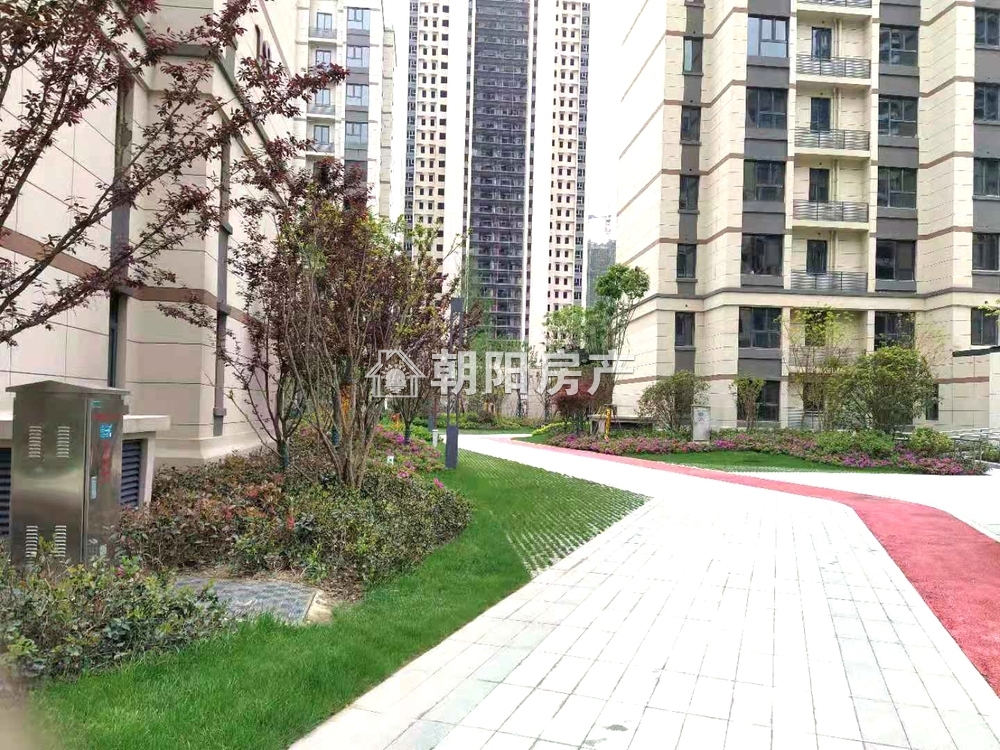 网云小镇一期 127平 四室两厅 洋房毛坯 学区房 随时看房