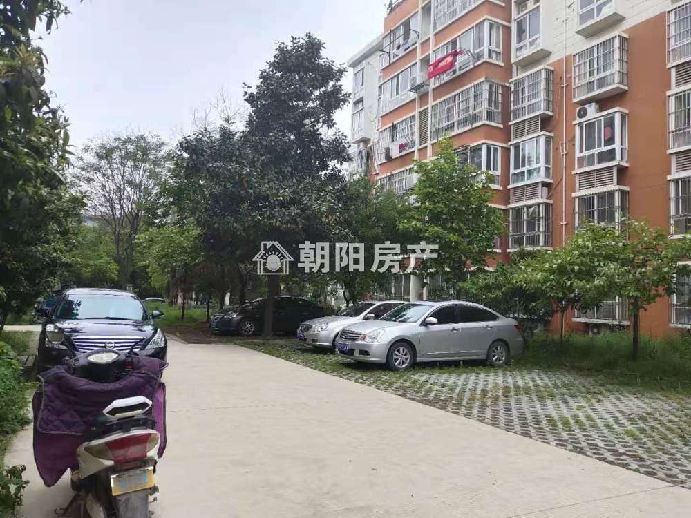 淮望小区三期 112平 南向三室二厅 精装修 单价2232元/平