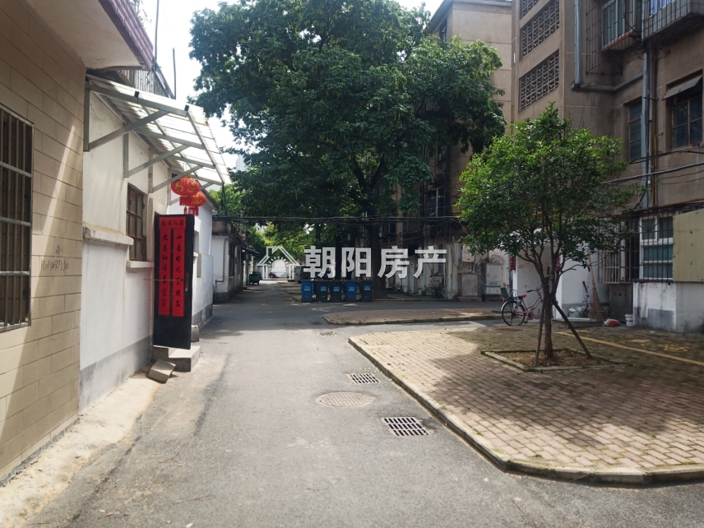 东淮公交大院 41平 南向两室 交通便利 学区房