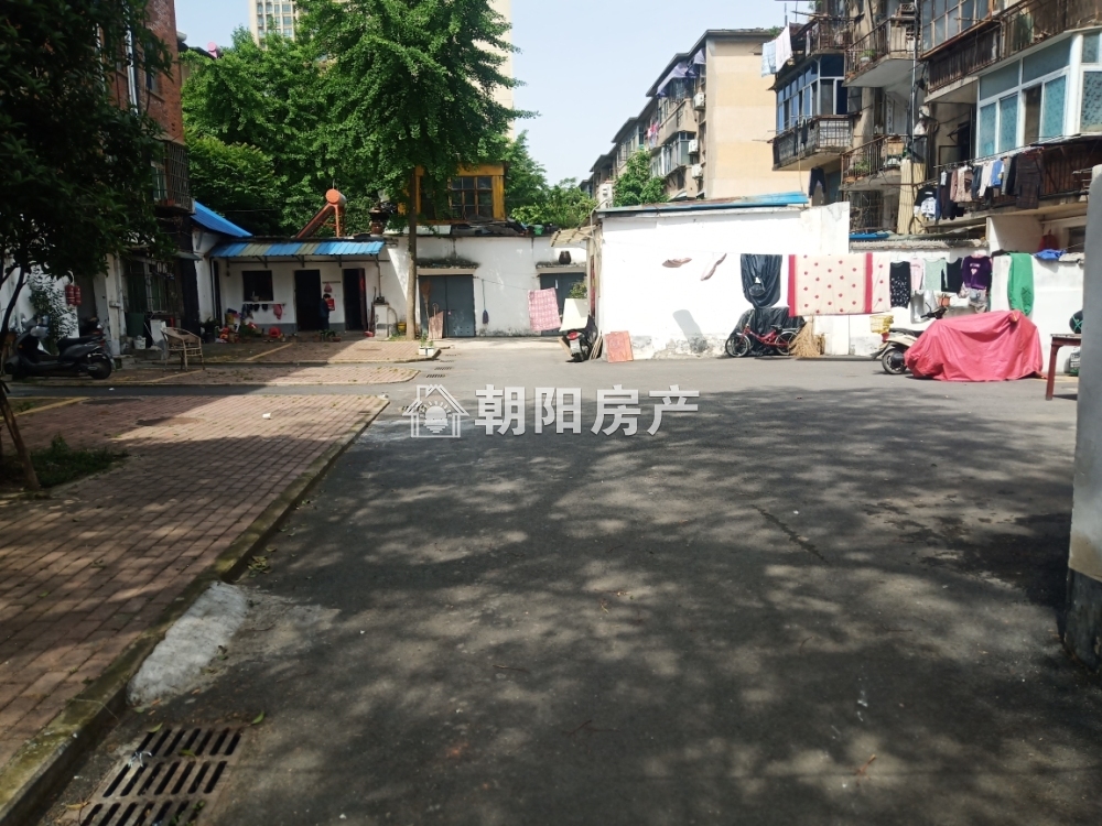 东淮公交大院 41平 南向两室 交通便利 学区房