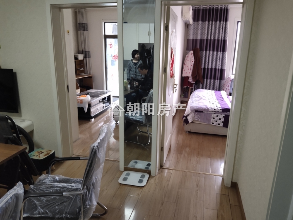 湖滨雅居 71平 南向两室一厅 精装 交通便利 随时看房