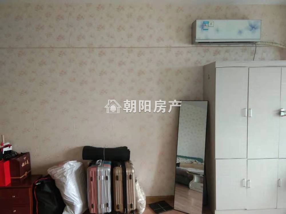 信谊金座 56平 精装一室 满两年 交通便利