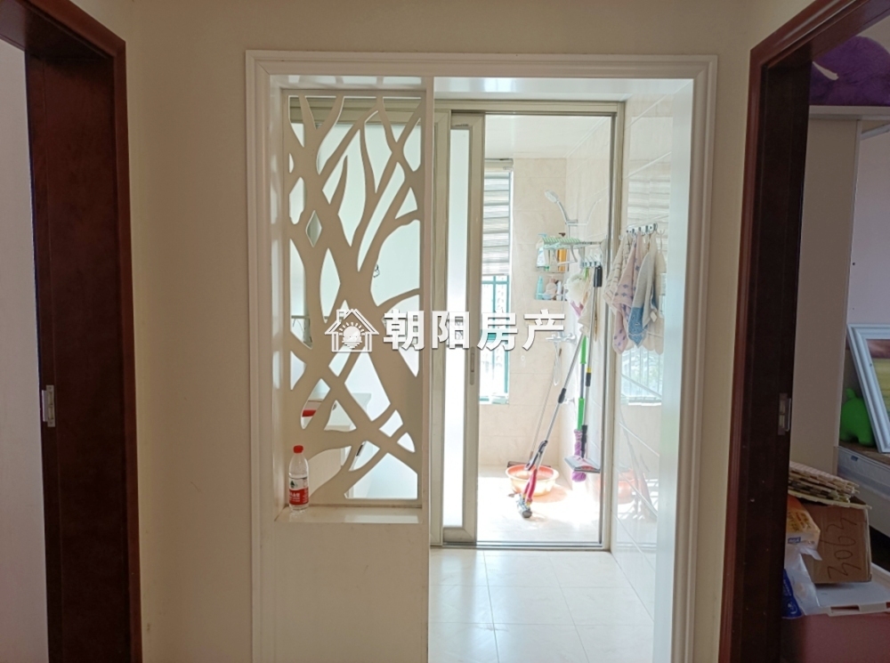 银鹭万树城 111平 南向三室二厅 豪装 满两年 学区房