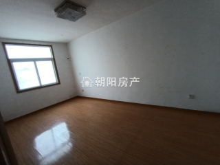 龙湖小区两室一厅好房出租_3