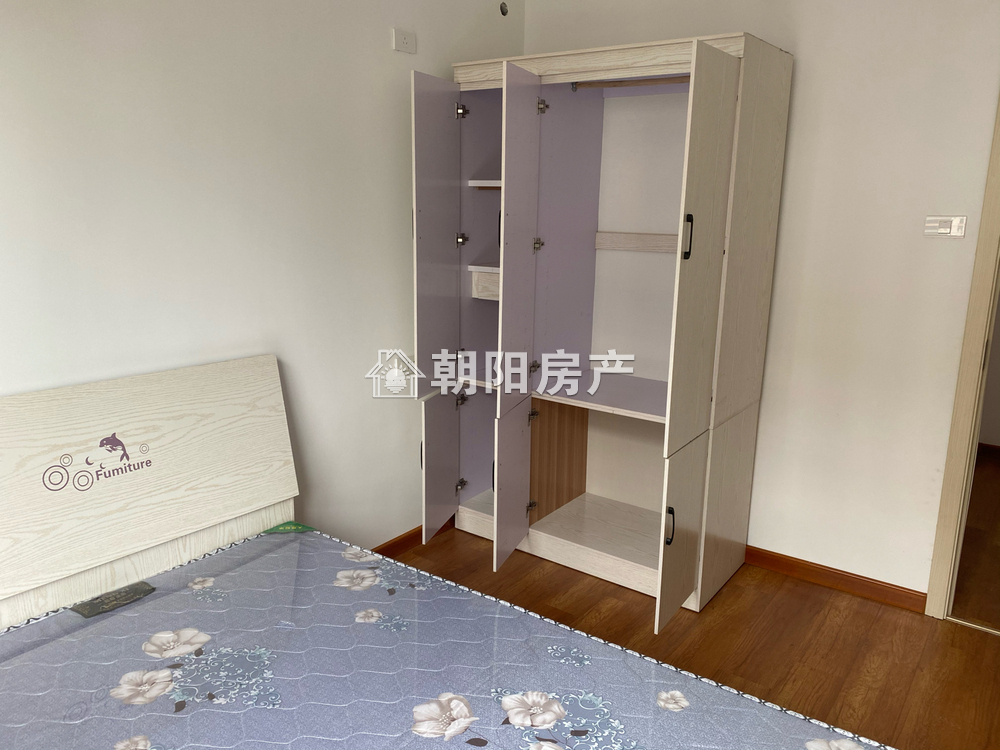 中央美域3室2厅毛坯出租