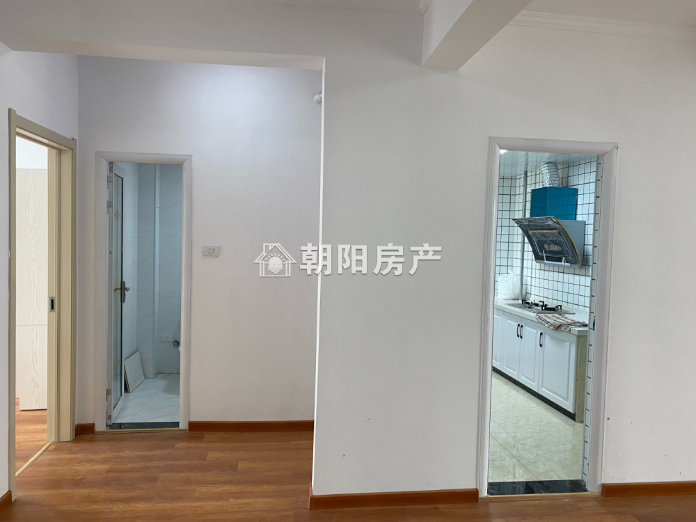 中央美域3室2厅毛坯出租