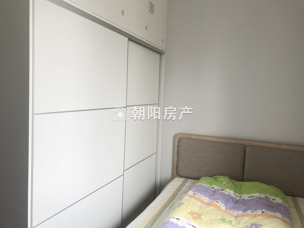 恒大绿洲 102平 南向精装三居 满五免税 学区房