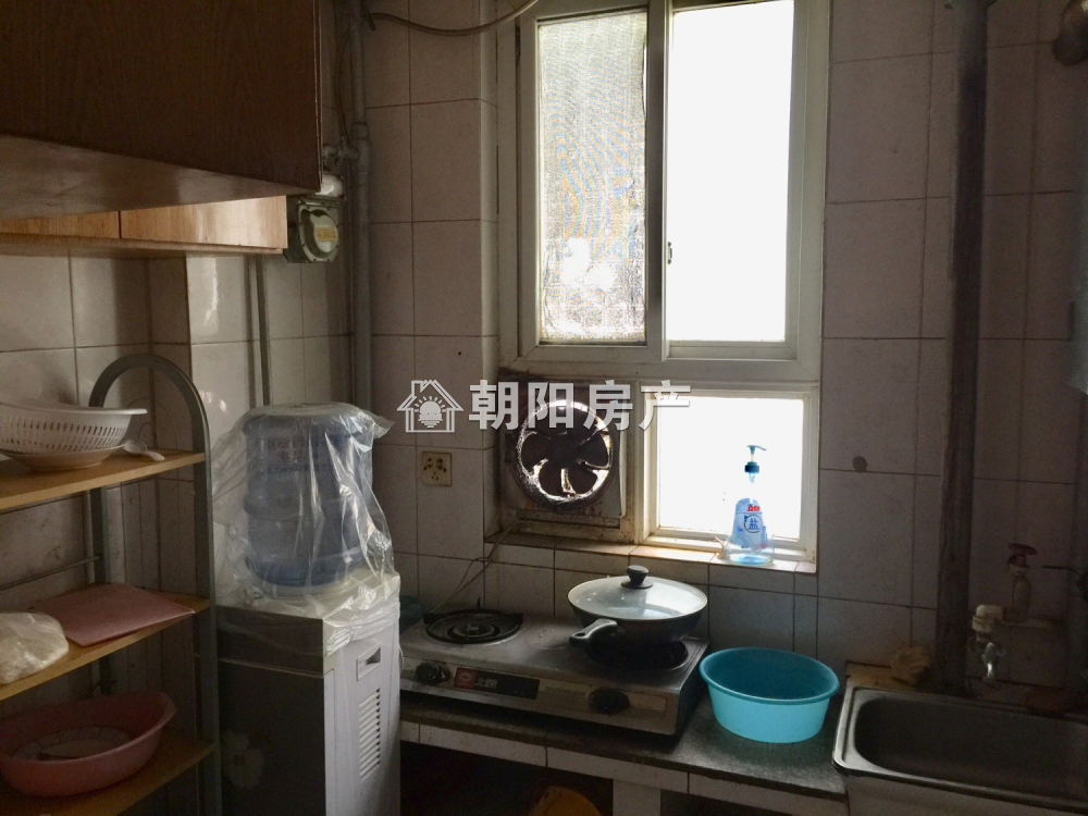 桂苑东区 51平 东向两室 满两年 学区房配套齐
