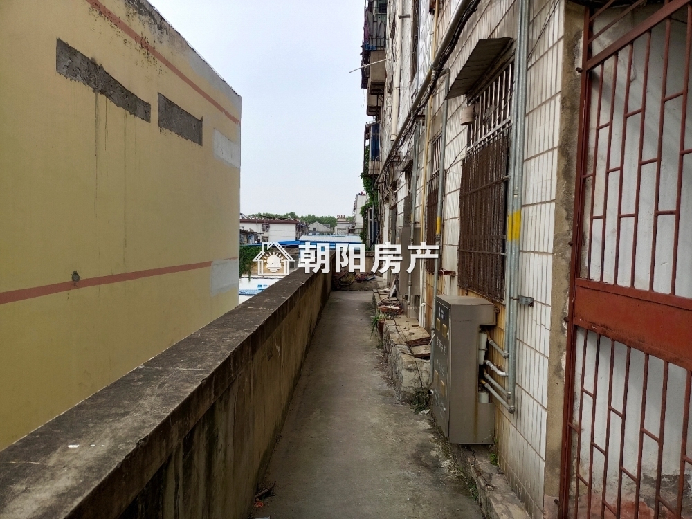 淮滨街道一幼综合楼 2室2厅 简装 诚心出售
