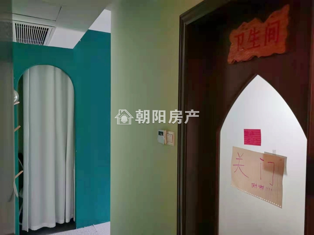 上东锦城 174平 精装六室朝南 学区房 交通便利