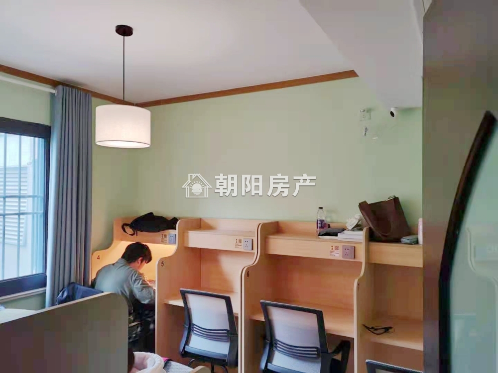 上东锦城 174平 精装六室朝南 学区房 交通便利